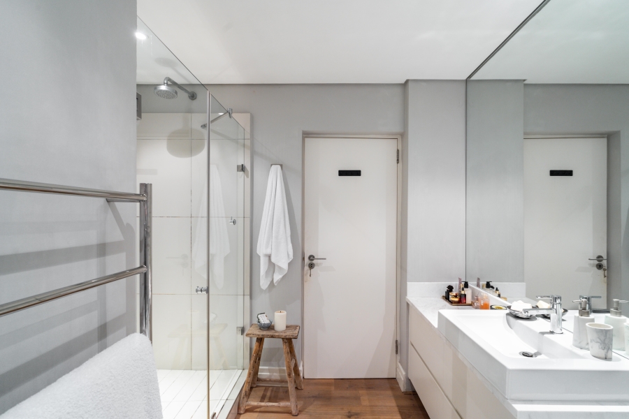 To Let 2 Bedroom Property for Rent in Sea Point Western Cape